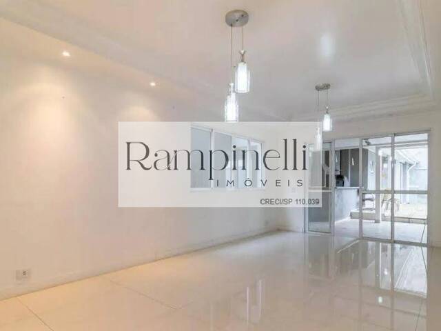 Casa para Venda em Santana de Parnaíba - 3