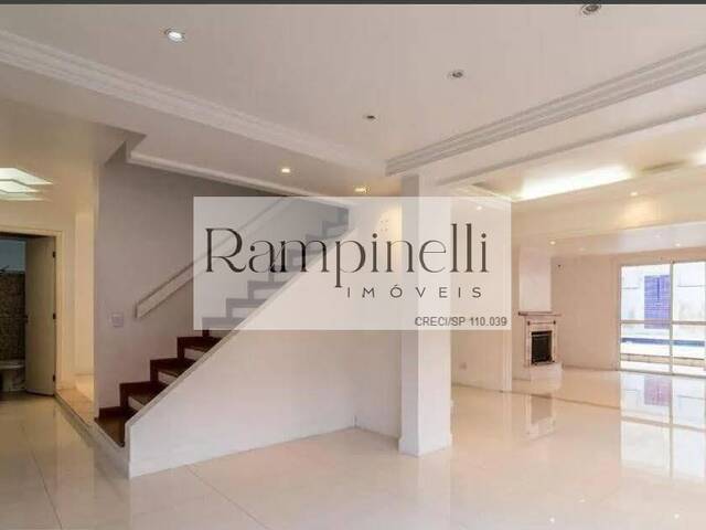 #2418 - Casa para Venda em Santana de Parnaíba - SP