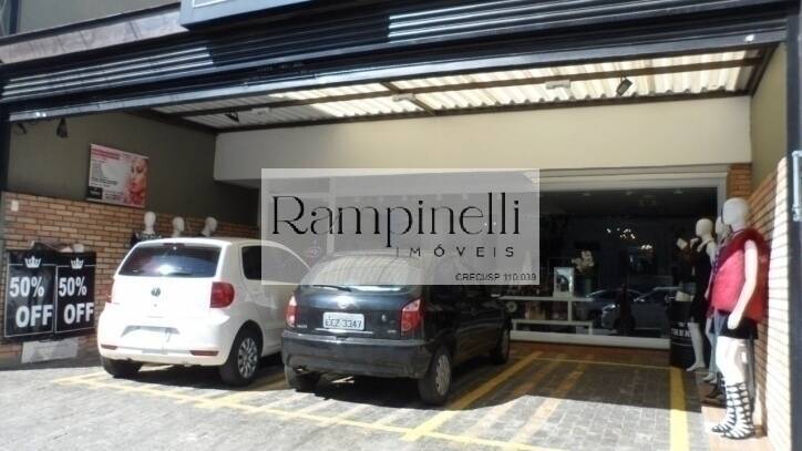 Sobrado, 3 quartos, 305 m² - Foto 1