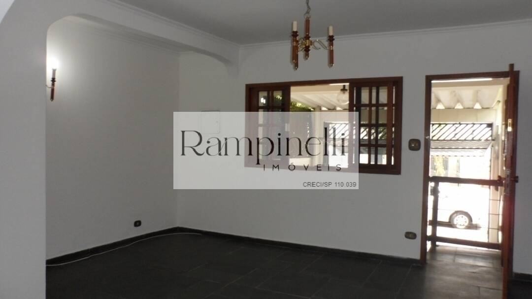 Casa, 3 quartos, 200 m² - Foto 1