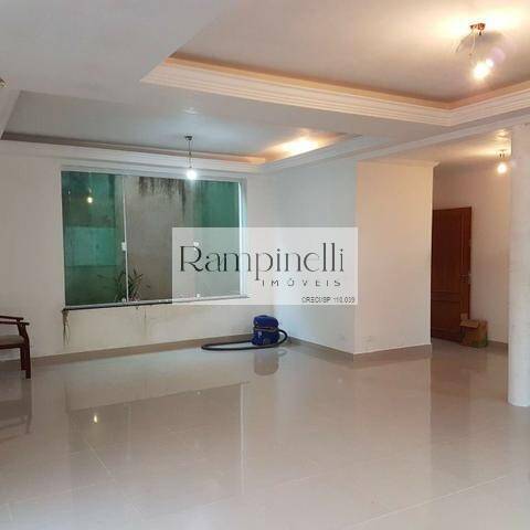 Casa, 3 quartos, 340 m² - Foto 2