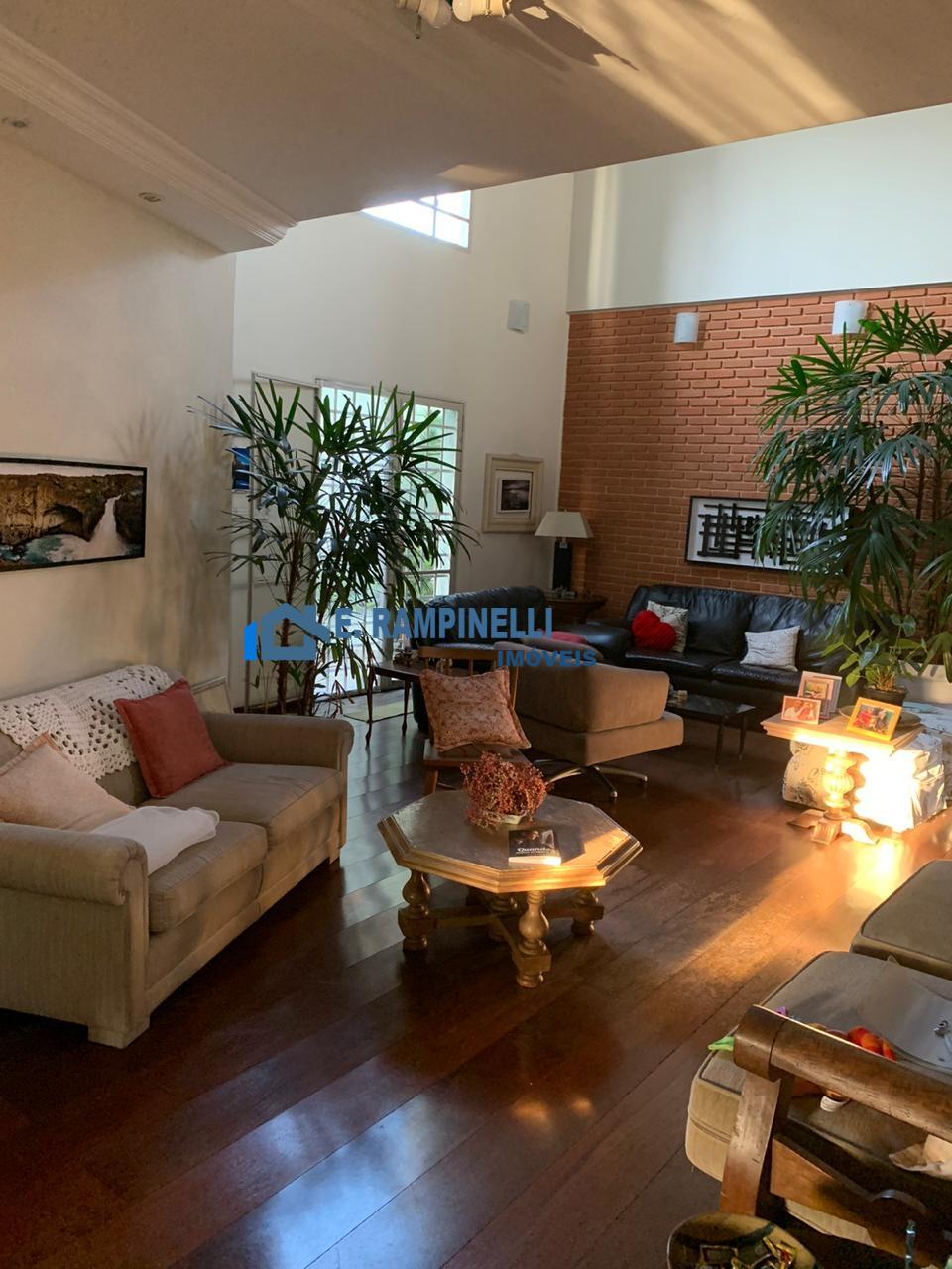Casa, 4 quartos, 300 m² - Foto 1