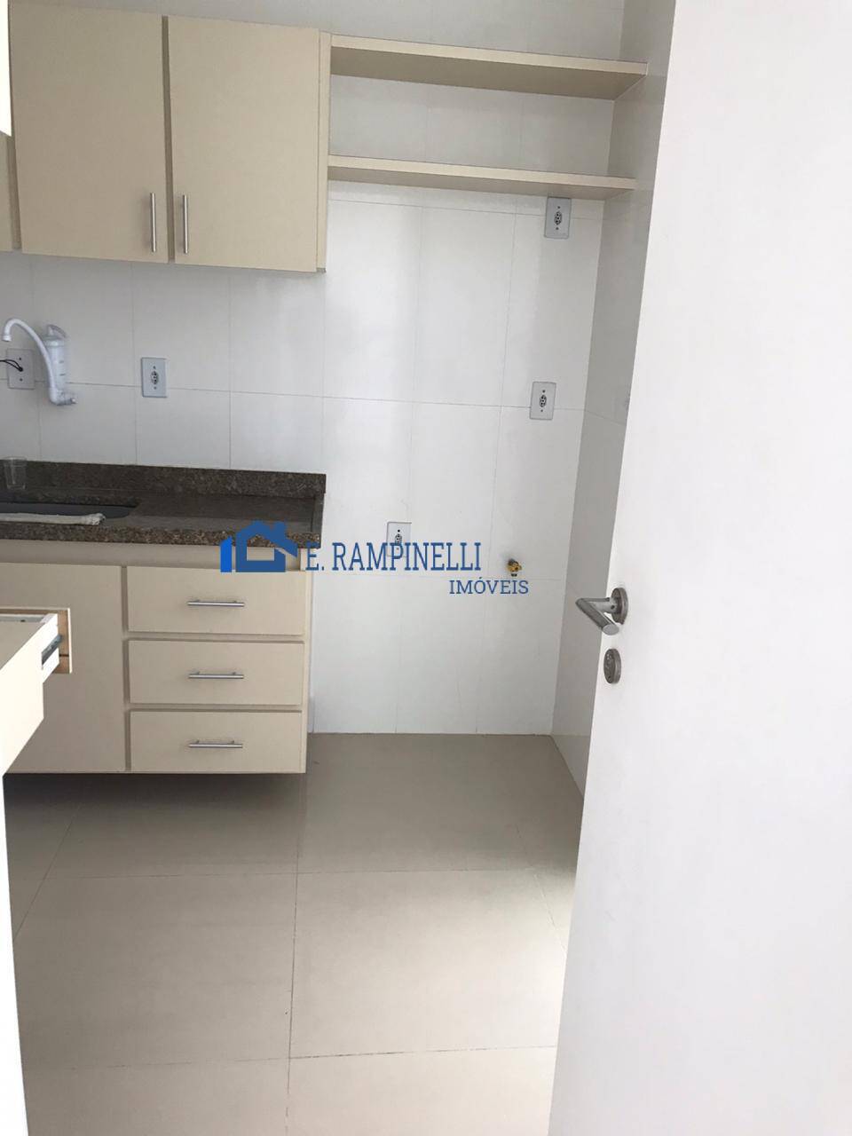 Apartamento para alugar com 1 quarto, 43m² - Foto 9