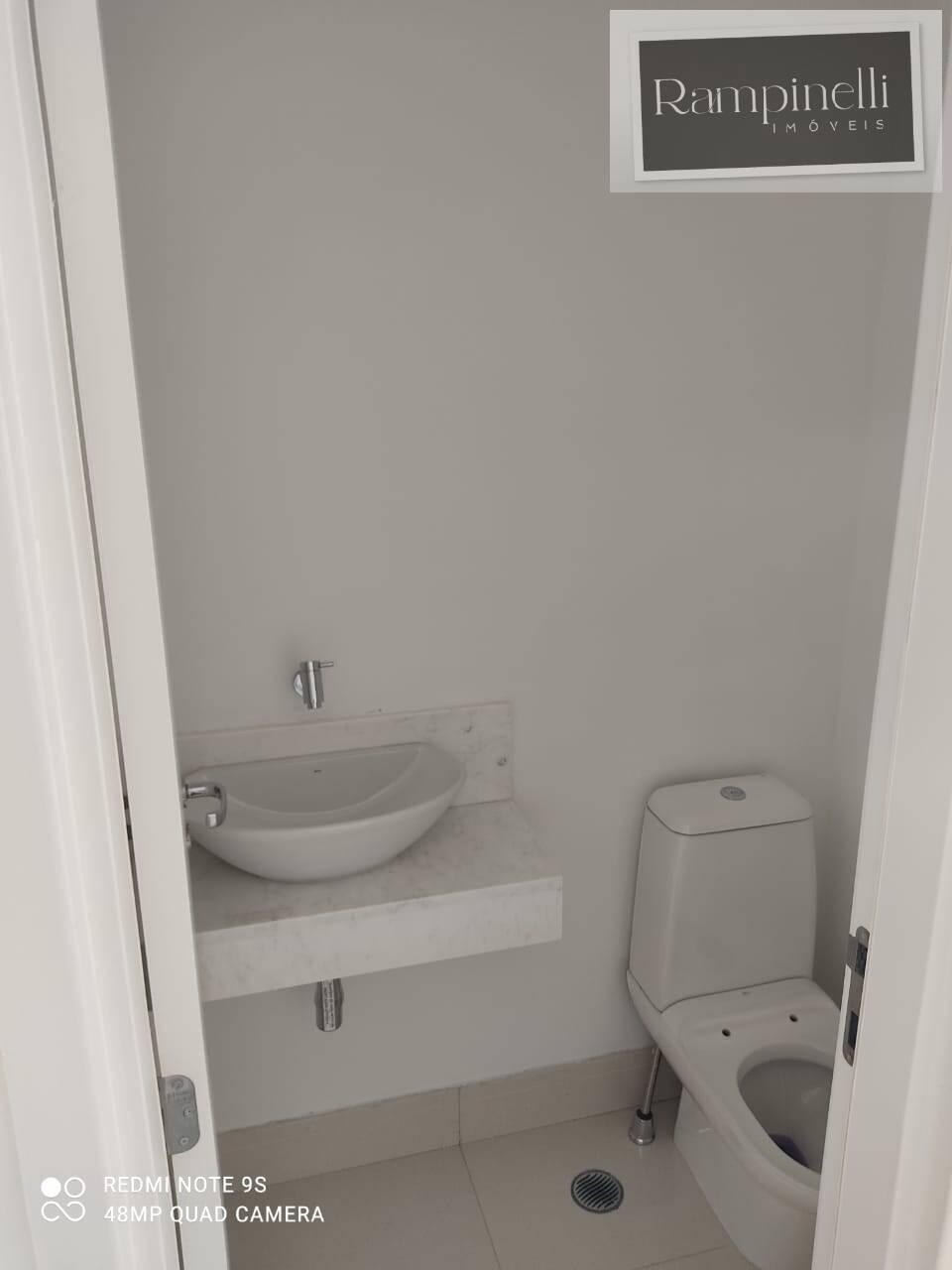 Apartamento à venda com 3 quartos, 159m² - Foto 4