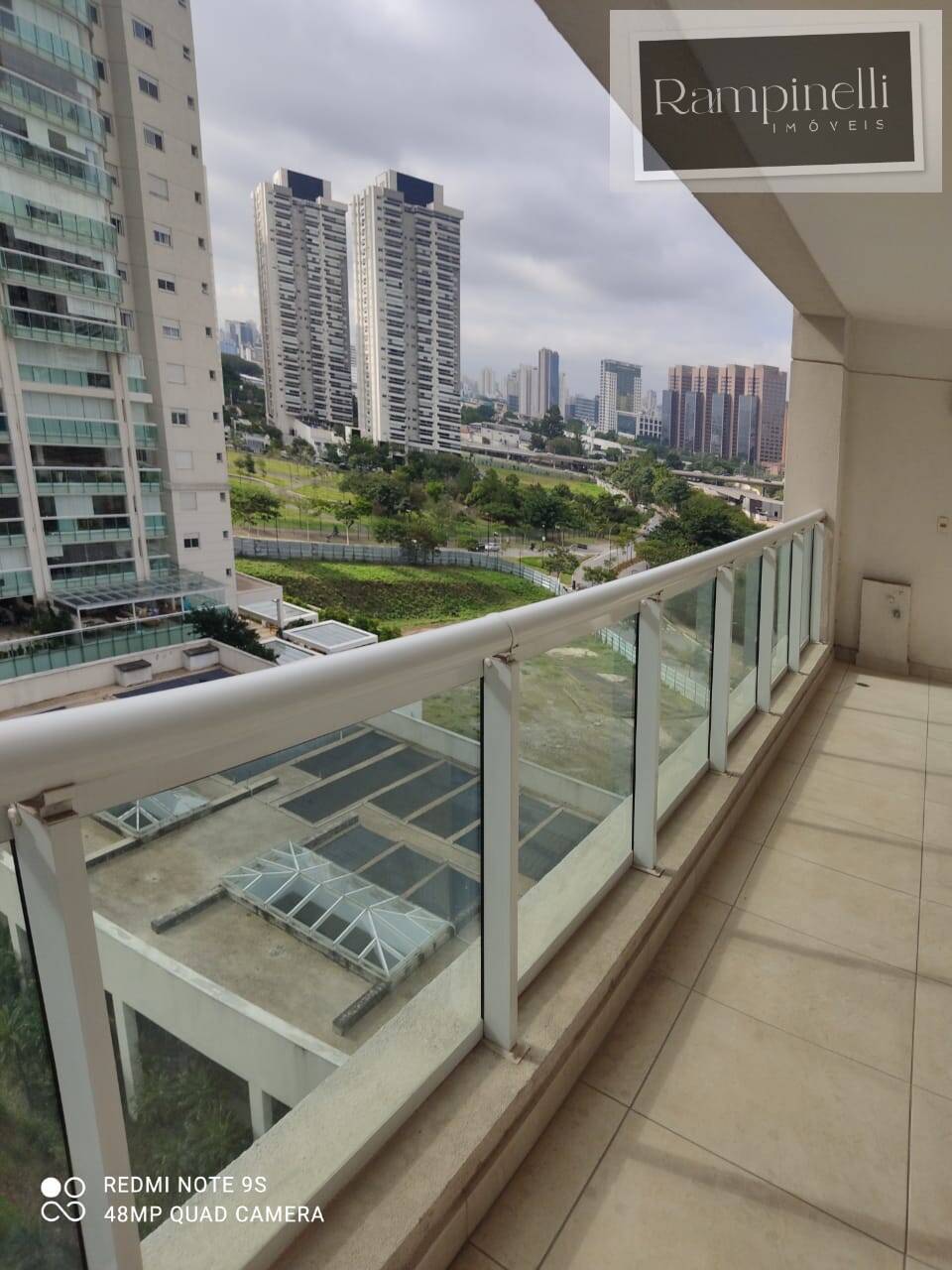 Apartamento à venda com 3 quartos, 159m² - Foto 11