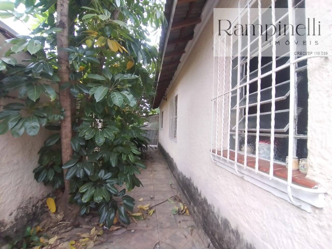MARAVILHOSA CASA TERREA, CITY LAPA, ACEITA PERMUTA POR CASA MENOR VALOR