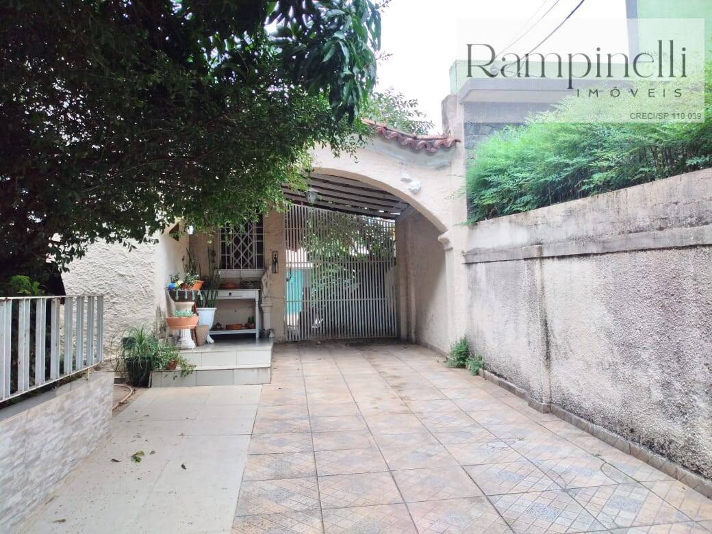 MARAVILHOSA CASA TERREA, CITY LAPA, ACEITA PERMUTA POR CASA MENOR VALOR