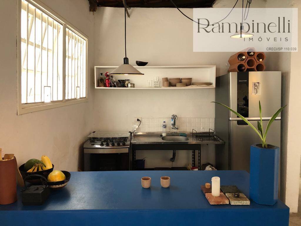 VENDO CASA COM DUAS FRENTES - NA LAPA *IMPERDÍVEL.