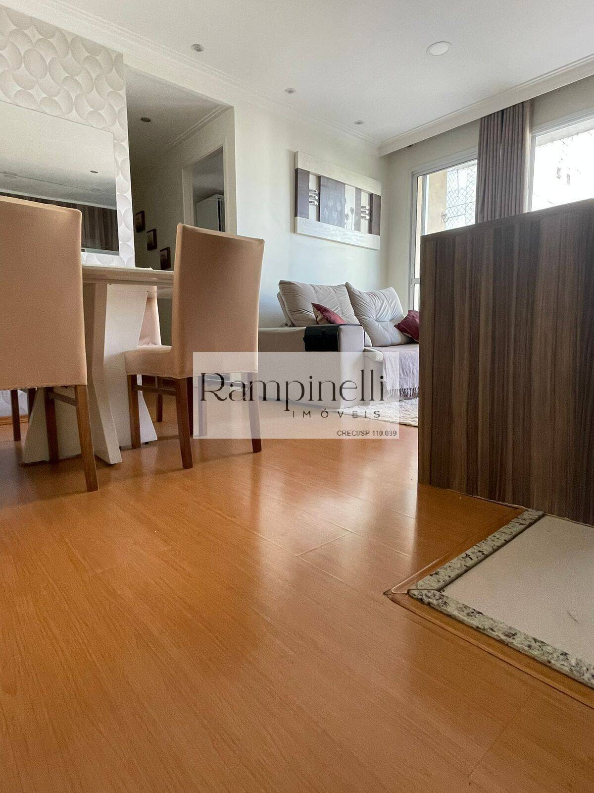 APARTAMENTO DIFERENCIADO NA BARRA FUNDA COM VARANDA, SOL DA MANHÃ